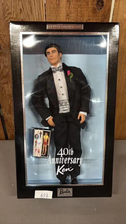 VINTAGE 2001 40TH ANNIVERSARY KEN *IN ORIGINAL BOX*