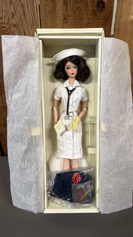 VTG. GOLD LABEL FASHION COLLECTION "THE NURSE" BARBIE W/GENUINE SILKSTONE BODY *IN ORIGINAL BOX*