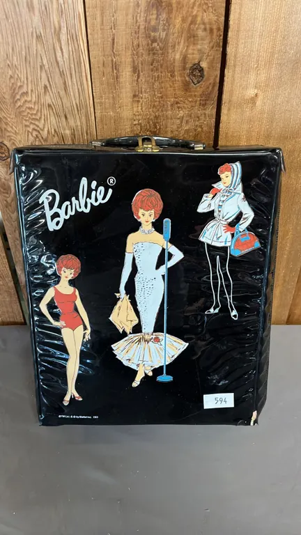 VINTAGE 1963 BLACK VINYL BARBIE CARRYING CASE