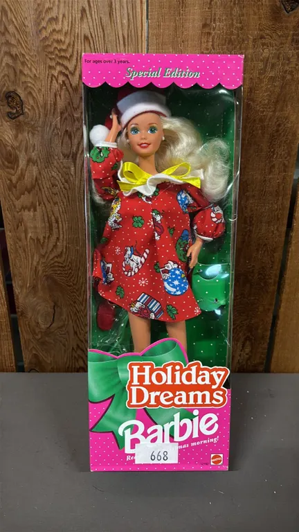 VINTAGE 1994 HOLIDAY DREAMS BARBIE *IN ORIGINAL BOX*