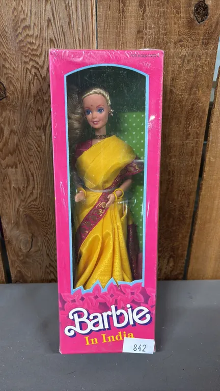 VINTAGE BARBIE IN INDIA DOLL *IN ORIGINAL BOX*