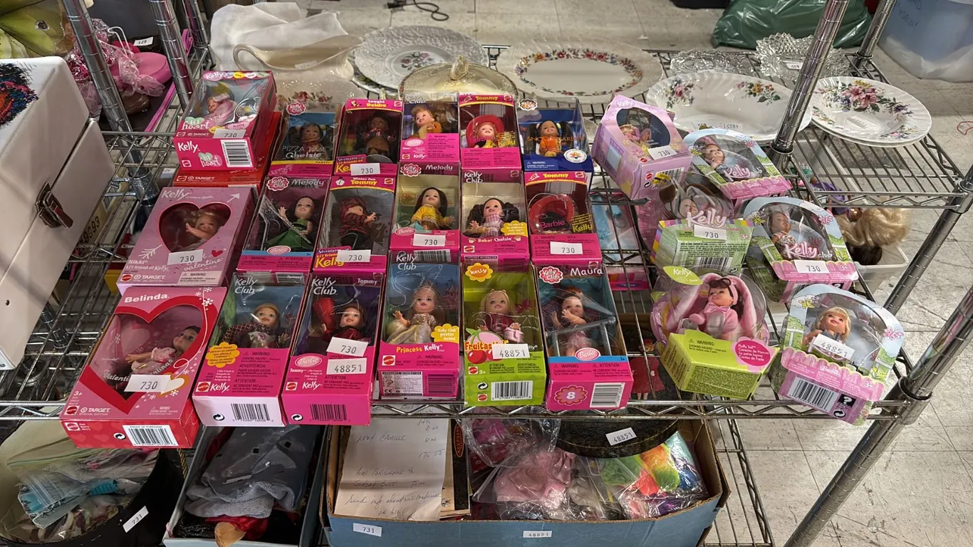 COLLECTION OF ASSORTED VINTAGE KELLY & LI'L FRIENDS OF KELLY DOLLS *IN ORIGINAL BOXES*
