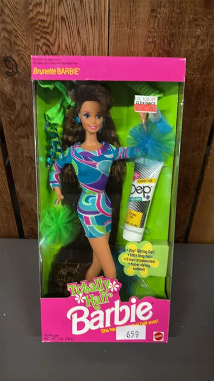 VINTAGE 1991 TOTALLY HAIR BARBIE *IN ORIGINAL BOX*