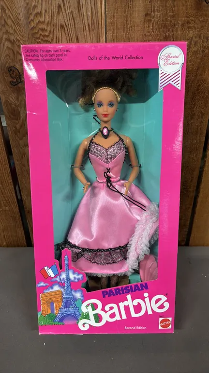 VINTAGE 1990 DOLLS OF THE WORLD COLLECTION PARISIAN BARBIE *IN ORIGINAL BOX*