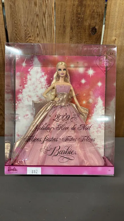 VINTAGE 2009 HOLIDAY BARBIE *IN ORIGINAL BOX*