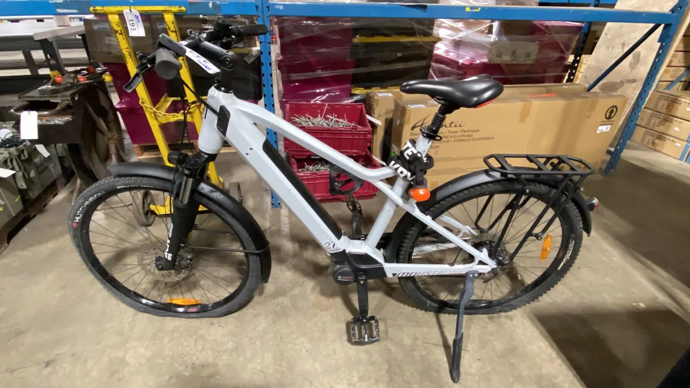 BOSCH MOUSTACHE 27 WHITE 10 SPEED FRONT SUSPENSION POWER ASSISTED E-BIKE WITH FULL DISC BRAKES
