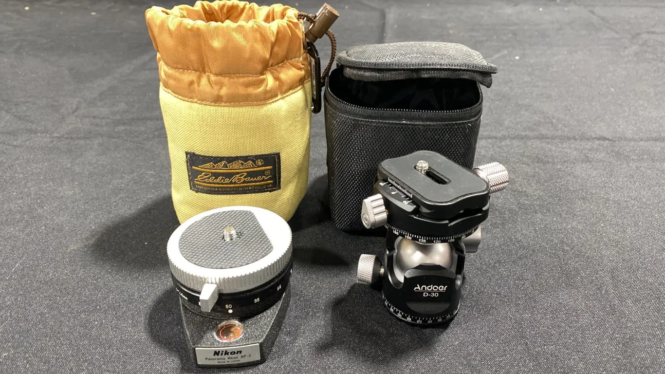NIKON AP-2 VINTAGE PANORAMIC TRIPOD HEAD & ANDOER D-30 PANORAMA BALL HEAD WITH CASES