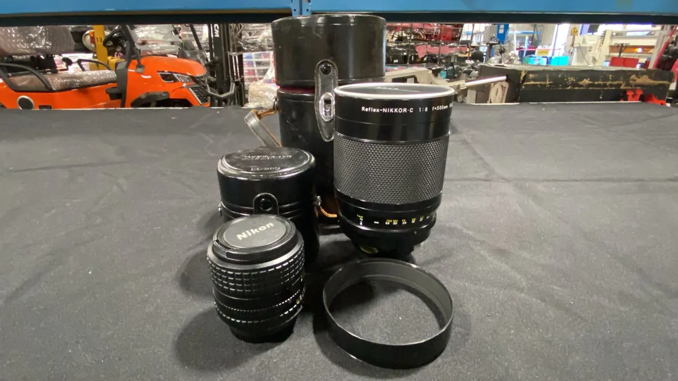 NIKON REFLEX-NIKKOR C 500MM F/8 SUPER TELEPHOTO "MIRROR" LENS & NIKON SERIES E 100MM F/2.8 LENS