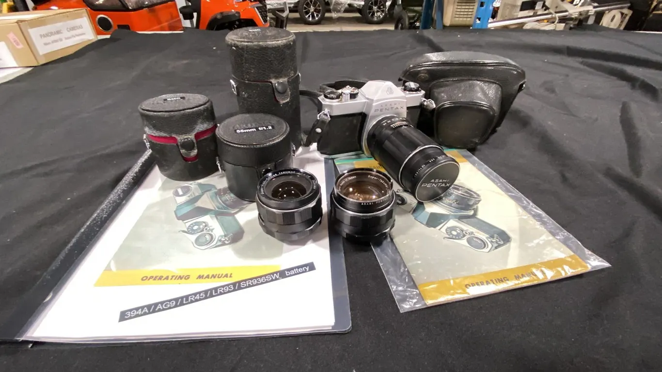 ASAHI PENTAX SP 500, 35MM MECHANICAL FILM SLR CAMERA WITH SUPER-TAKUMAR 1:1.4/50 LENS, SUPER-MULTI-