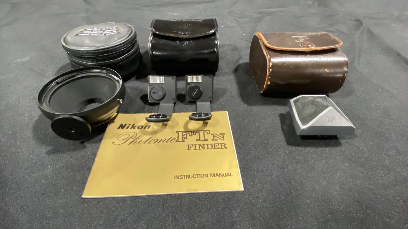 NIKON PHOTOMIC FTN FINDER, 2 NIKON DL-1 PHOTOMIC ILLUMINATORS, & FOTODIOX A1-HB LENS MOUNT ADAPTER