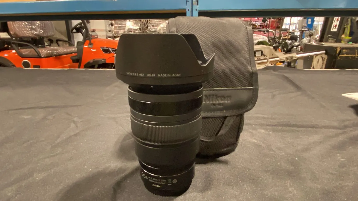 NIKON NIKKOR S 24-70/2.8S PROFESSIONAL HIGH PERFORMANCE CONSTANT F/2.8 MID RANGE ZOOM LENS WITH SOFT