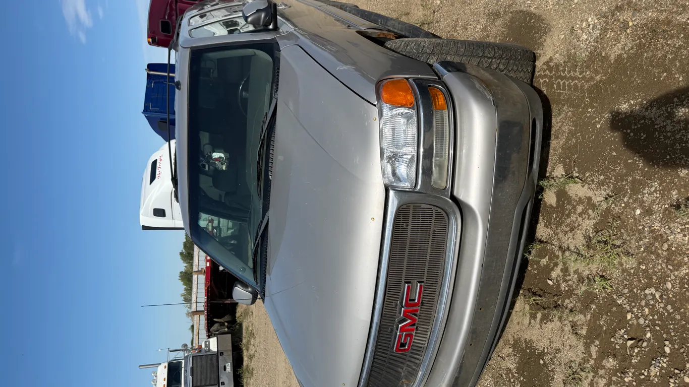 2004 GMC Yukon XL 4dr 1500 4WD SUV