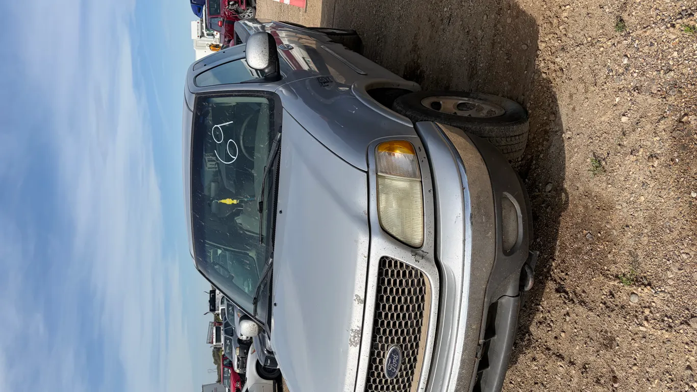 2003 Ford F-150 4dr SuperCab XL 4WD Styleside SB