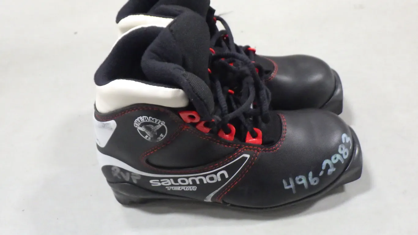 Salomon Team Cross-country ski boot (size 1.5) Salomon Team