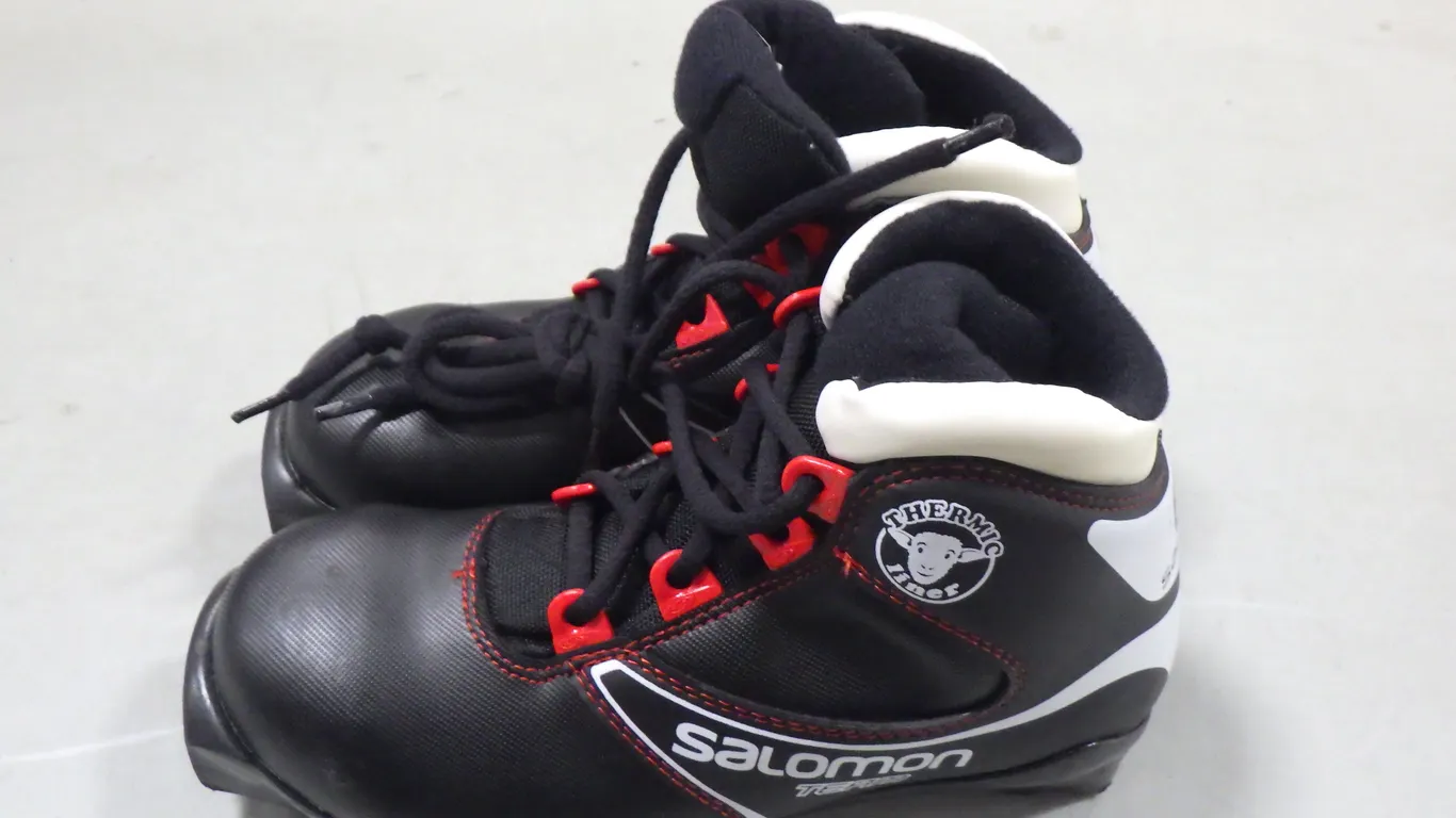 Salomon Team Cross-country ski boot (size 1.5) Salomon Team