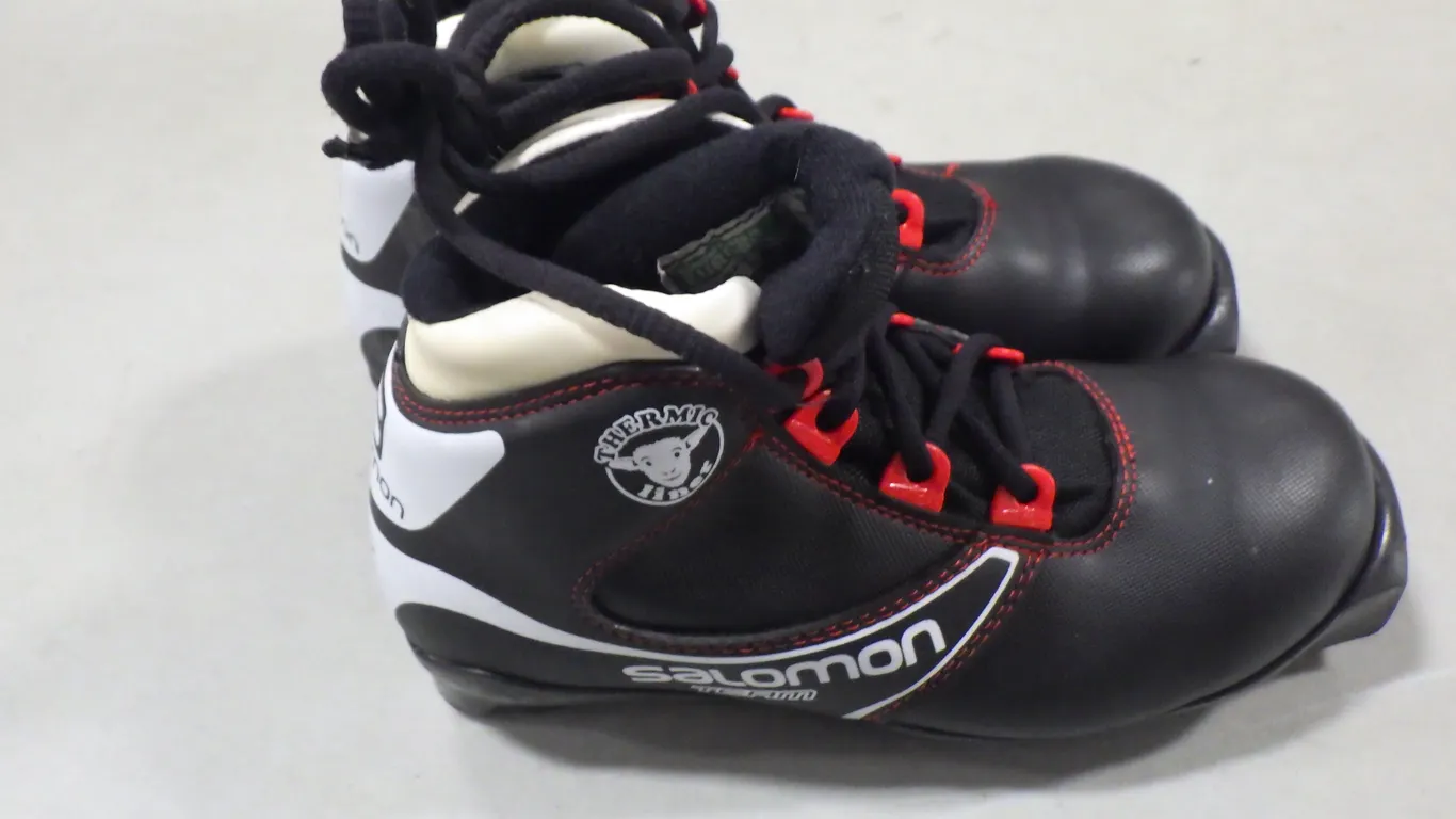Salomon Team Cross-country ski boot (size 1.5) Salomon Team