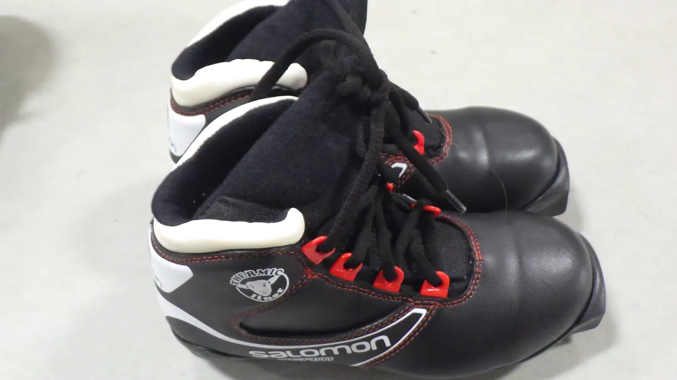 Salomon Team Cross-country ski boot (size 2) Salomon Team