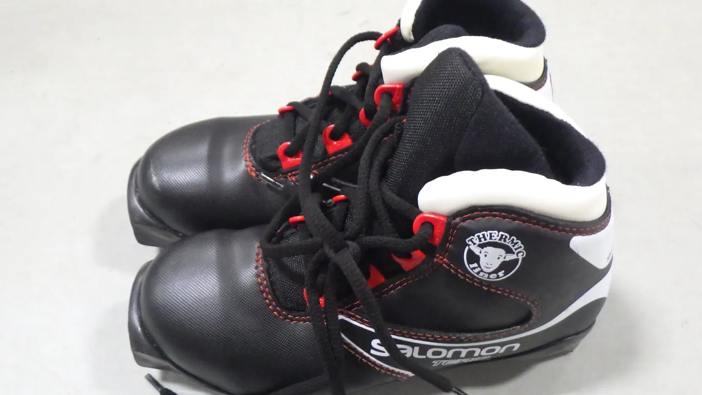 Salomon Team Cross-country ski boot (size 2) Salomon Team