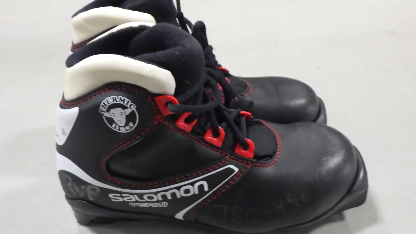 Salomon Team Cross-country ski boot (size 2.5) Salomon Team