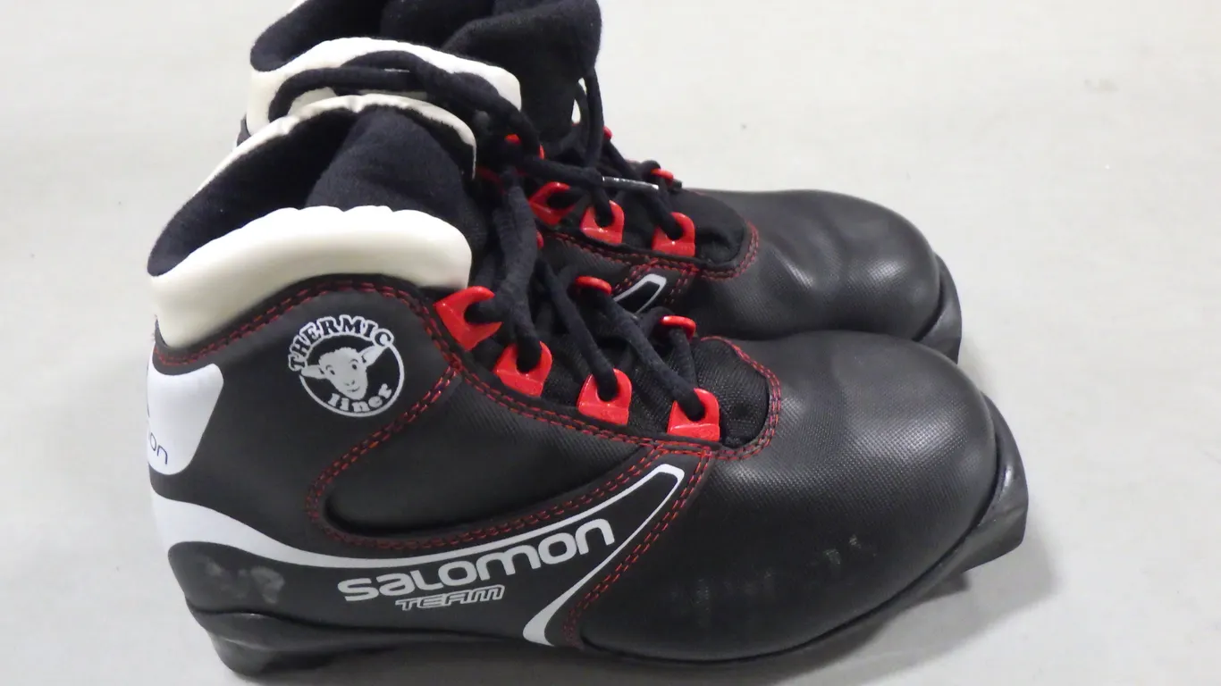 Salomon Team Cross-country ski boot (size 2.5) Salomon Team