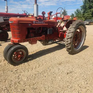Farmall H Tractor (Has been in storage, not running)