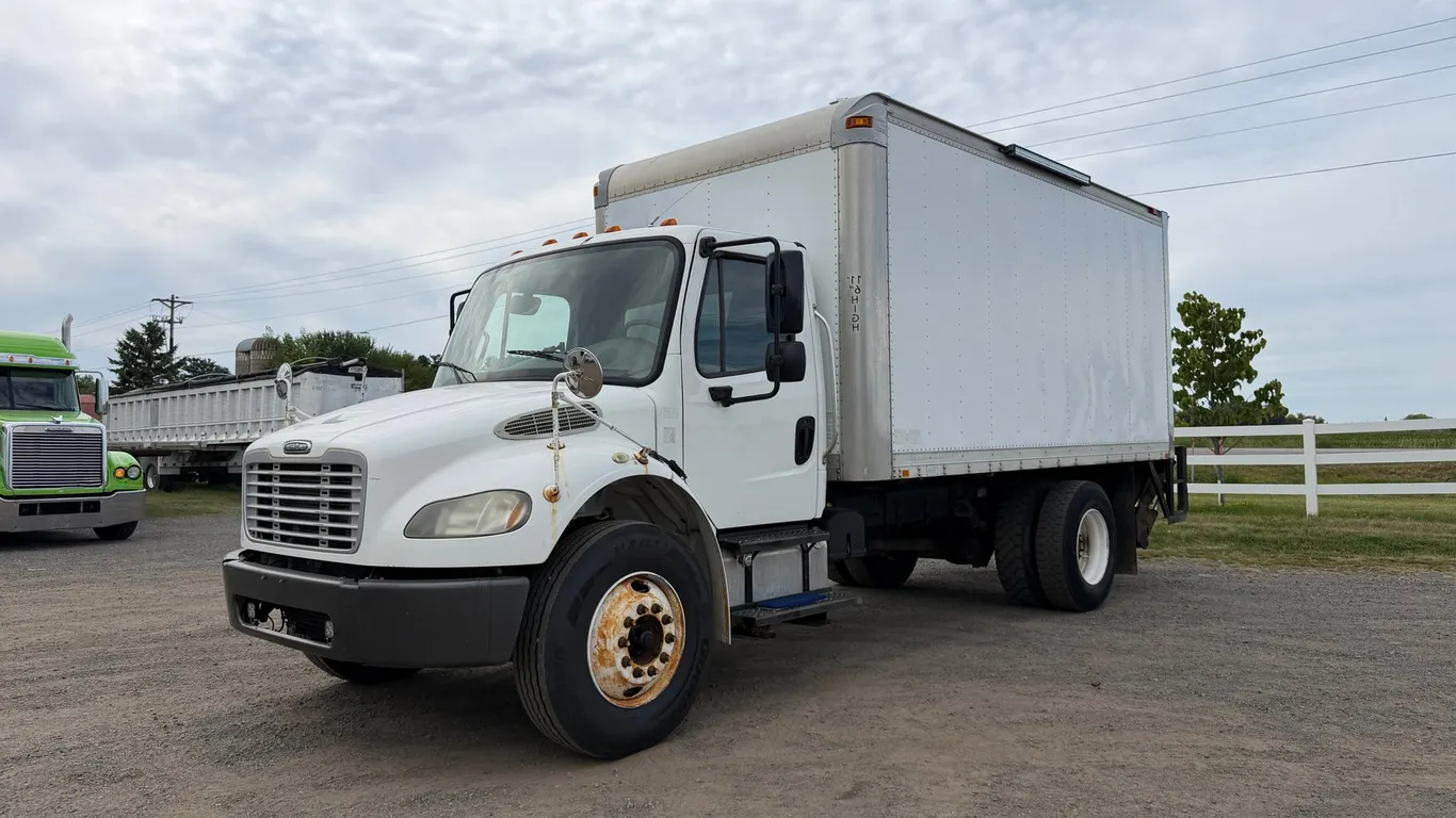 2007 Freightliner M2 106 Medium Duty Truck