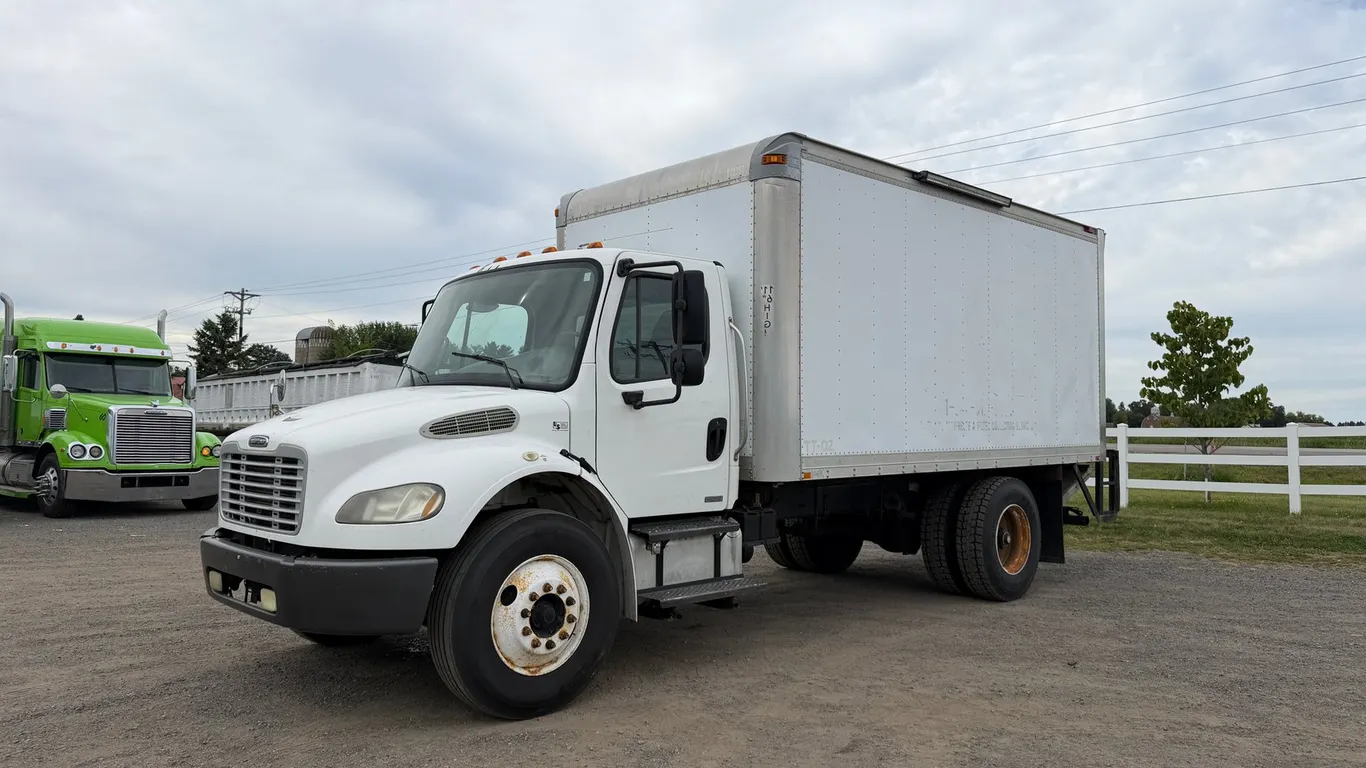 2007 Freightliner M2 106 Medium Duty Truck