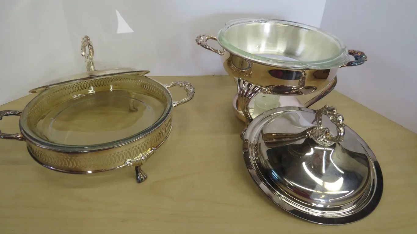 Raimond Serving Pieces