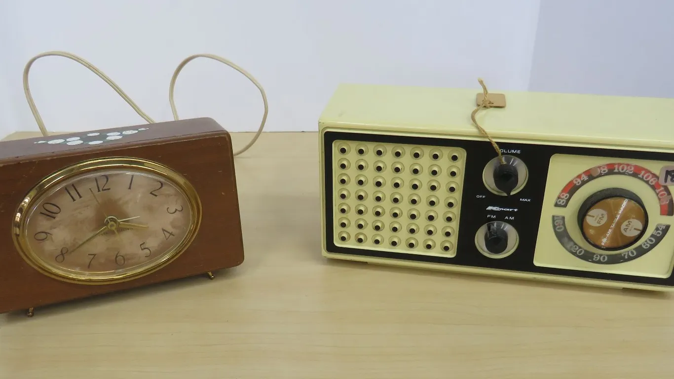 Vintage Radio and Clock