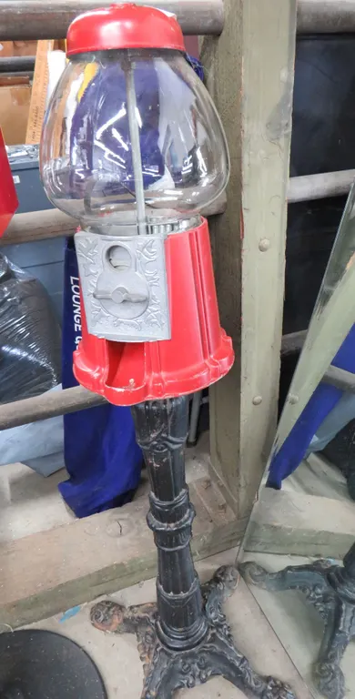 Gumball/Candy Machine