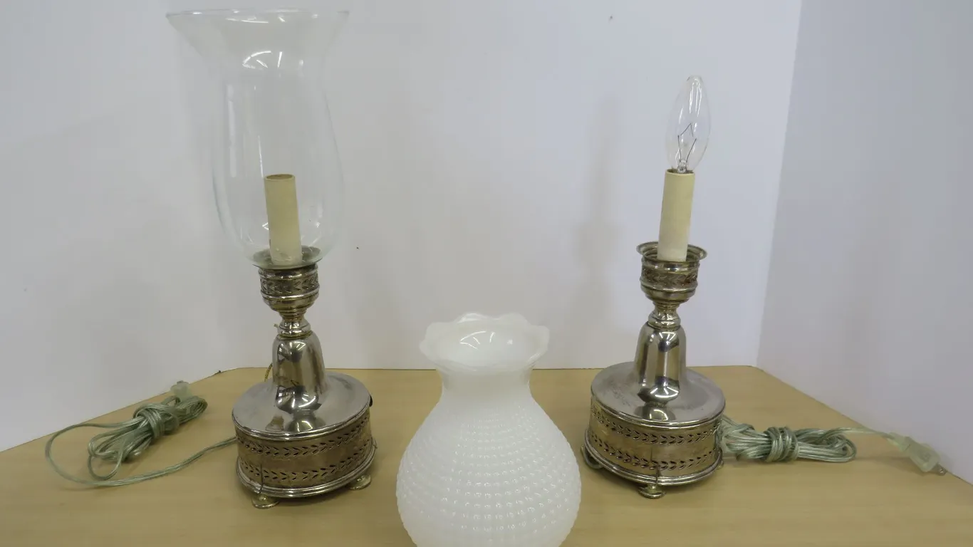 Dresser Lamps