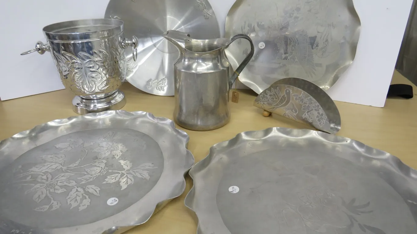 Aluminum Serving Pieces