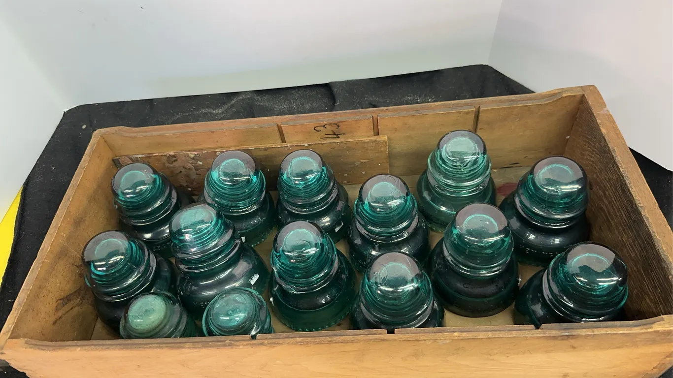 Insulators and Box