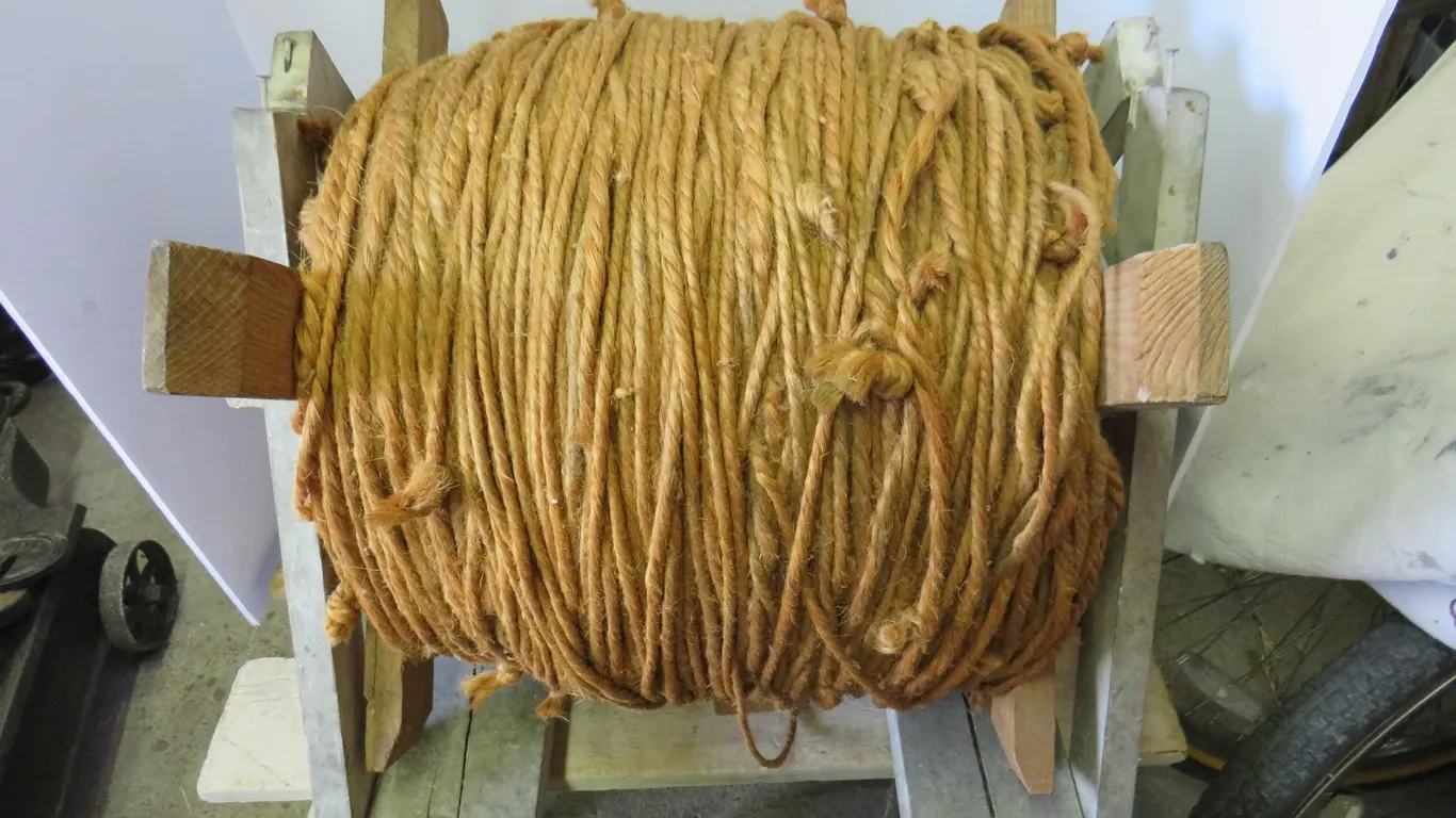 Twine and Winder