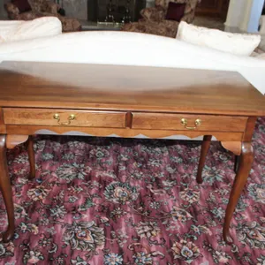 Queen Anne Cherry Sofa Table