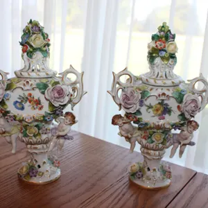 18th Century German Meissen Porcelain Cherub Urns