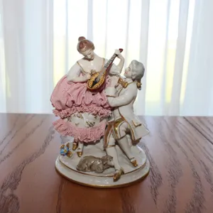 18th Century German Meissen Porcelain Lovers Figurine