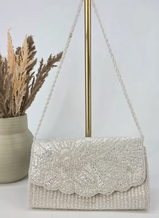 La Regale LTD Vintage White Beaded Floral Clutch Evening Bag Scalloped Flap