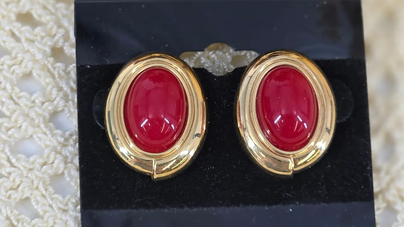 Monet Vintage Gold Tone Textured Concentric Circle Round Stud Earrings Post Back