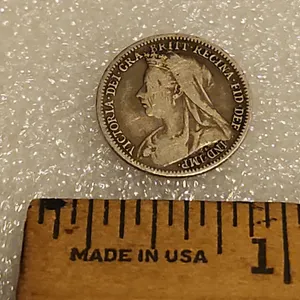 1899 ''Old Head'' Or ''Veiled Head'' Great Britain Threepence Silver Coin