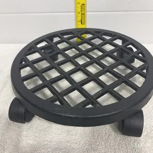 Metal rolling pot holder