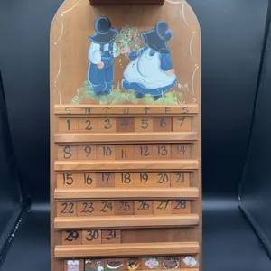 Country Wooden Calendar