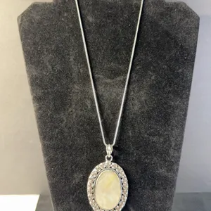 “Mother of Pearl” Pendant Necklace with 18” Chain Jewelry, German Silver