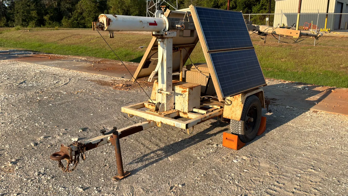 COMMUNICATION ANTENNA TRAILER