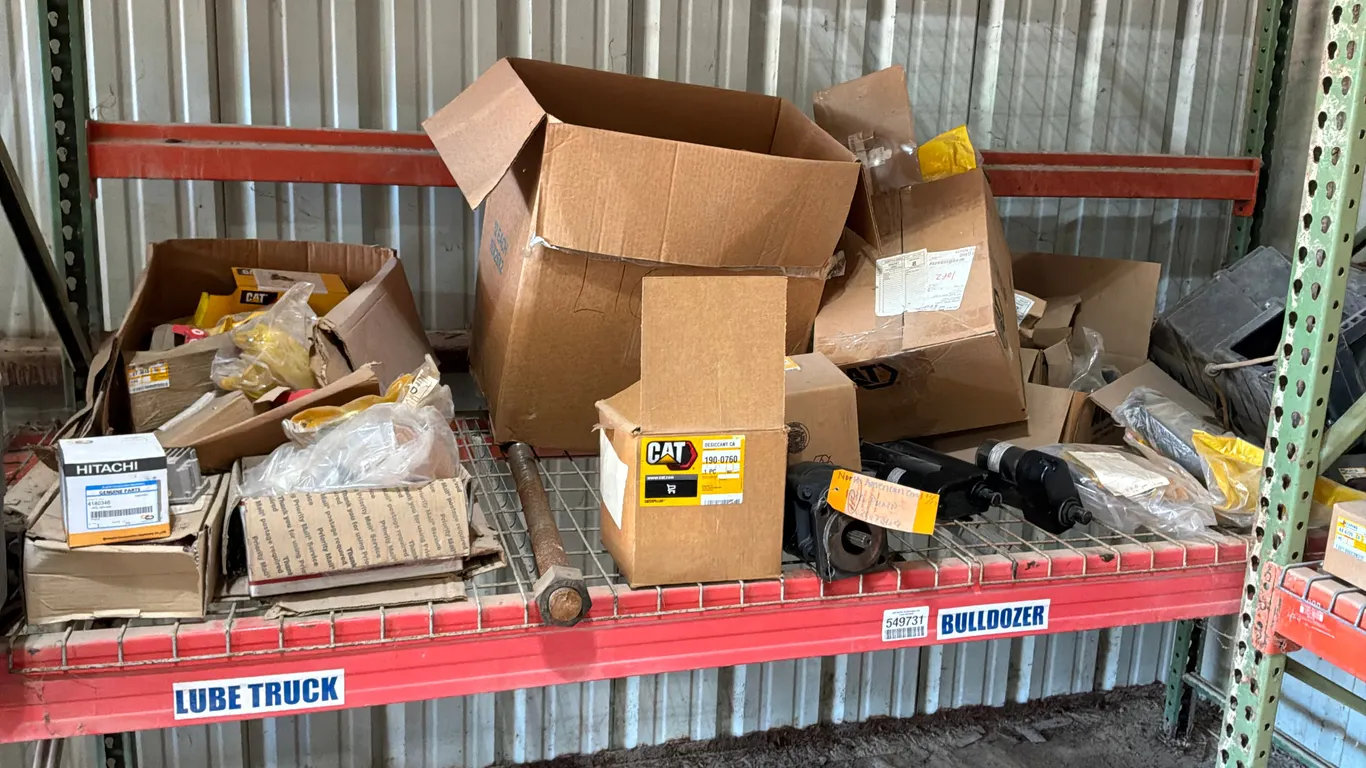CAT/ KOMATSU PARTS