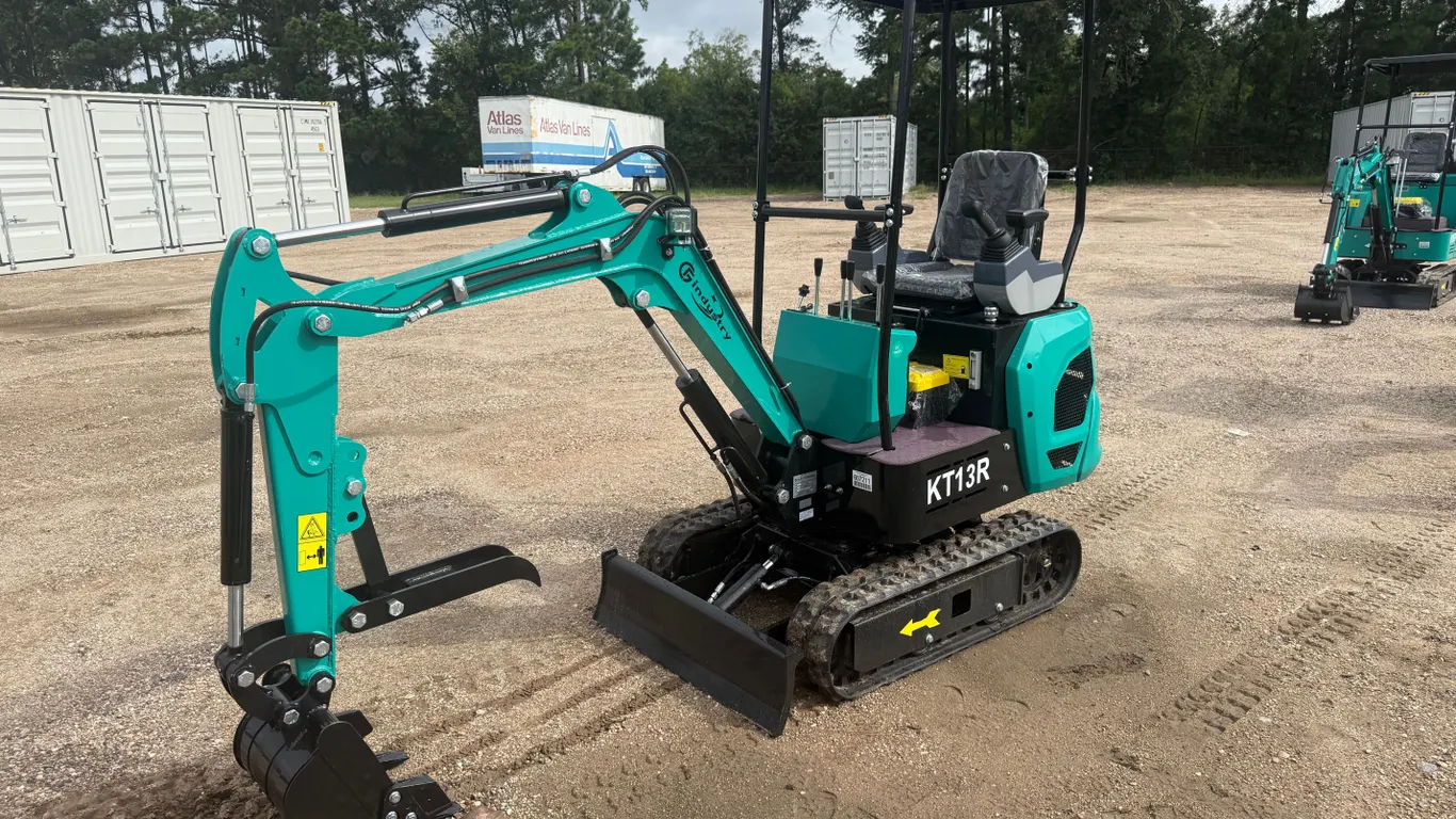 UNUSED 2026 INDUSTRY KT13R MINI EXCAVATOR SN: KT13R2026L0323271