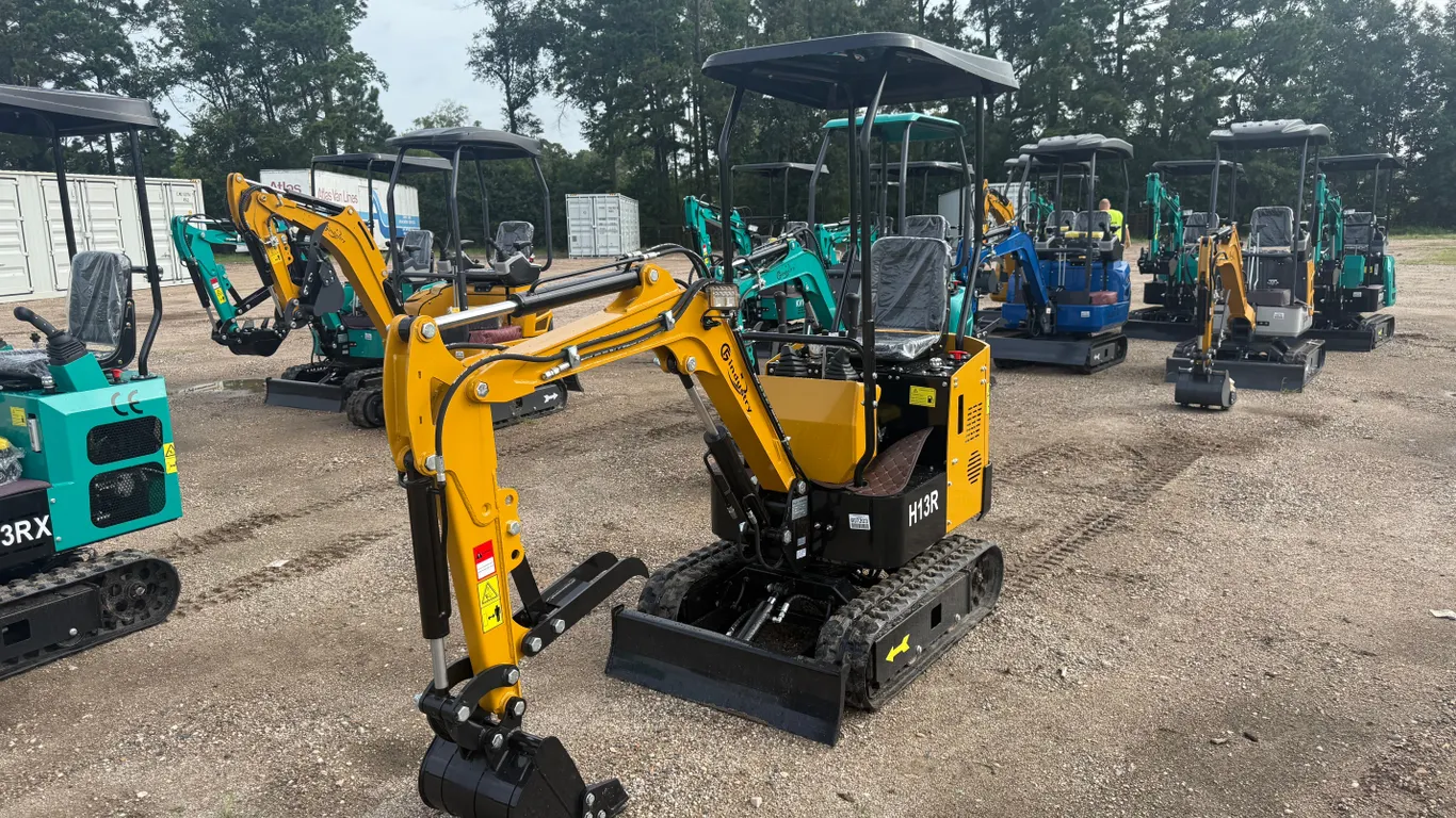 UNUSED 2026 CFG H13R MINI EXCAVATOR SN: H13R2026A30326032