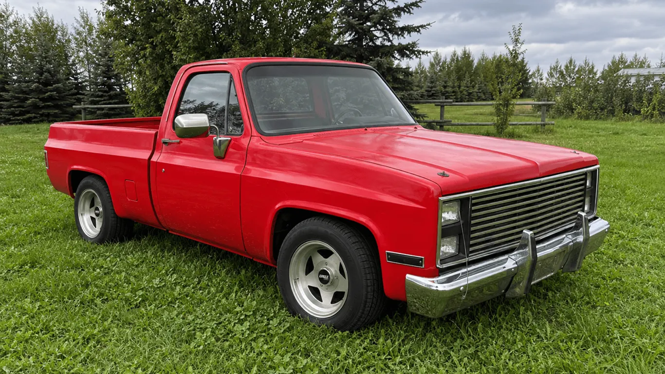 NO RESERVE 1986 CHEVROLET C10 SHORTBED PICKUP