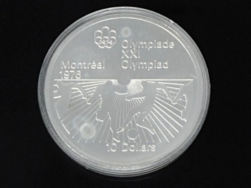 1976 MONTREAL OLYMPICS SOCCER $10 925 SILVER COIN