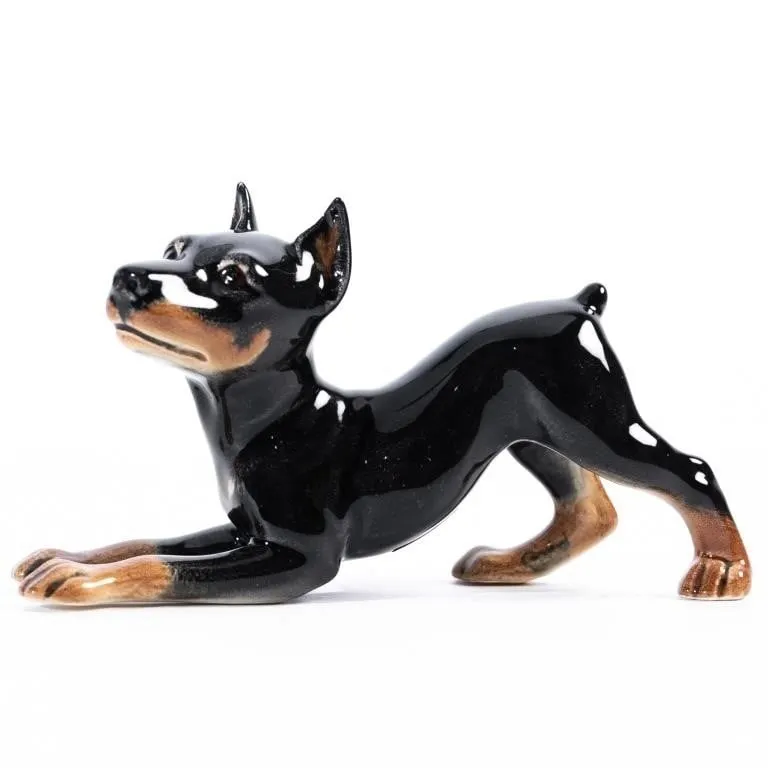 GOEBELPORCELAIN BLACK DOBERMAN PINSCHER